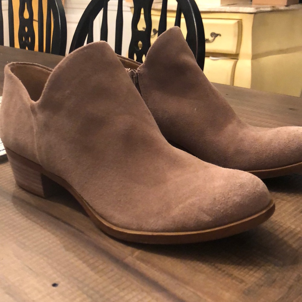 Lucky Brand taupe booties